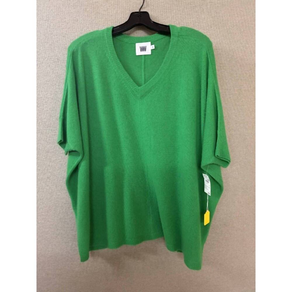 NEW WINDSOR women's cashmere tee in spring green
